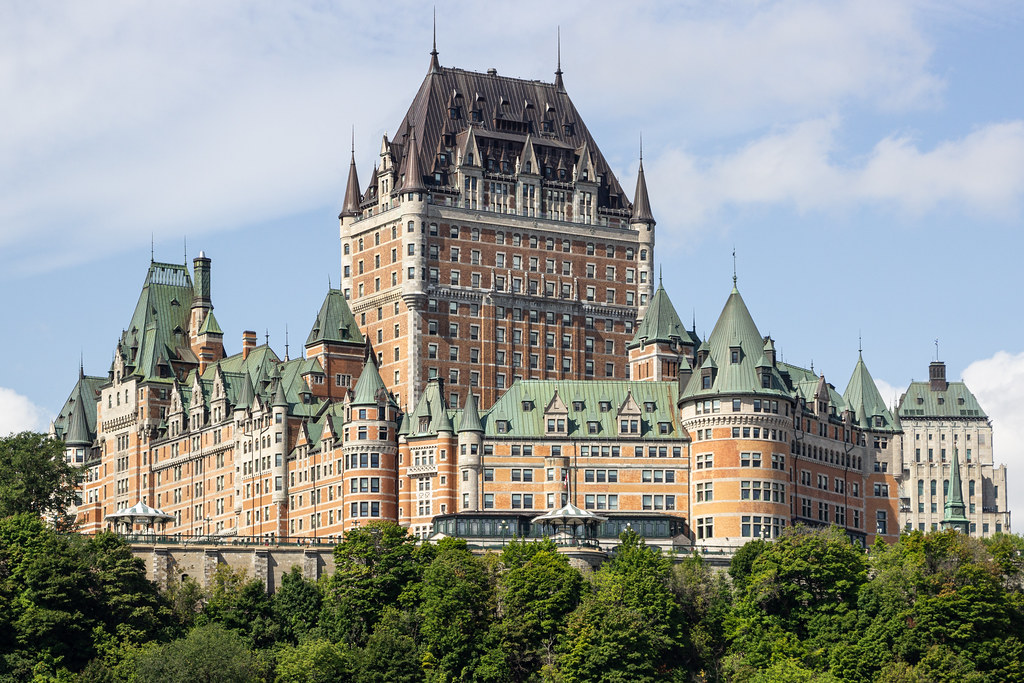 Quebec’s Eastern Townships: Wineries, Villages, and Lakes